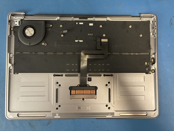 TOPCASE CHÂSSIS AVEC CLAVIER QWERTY POUR MACBOOK AIR 13" A1932 GRIS SIDERAL Grade A
