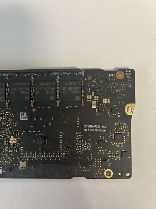 CARTE MÈRE POUR MACBOOK AIR 13" A1466 CPU: 2015 - 1.6GHz Core i5 4Go Ram – Image 3